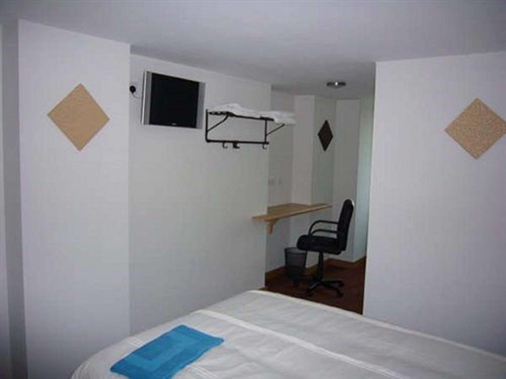 Rosemount Hotel Heathrow Hounslow Kültér fotó