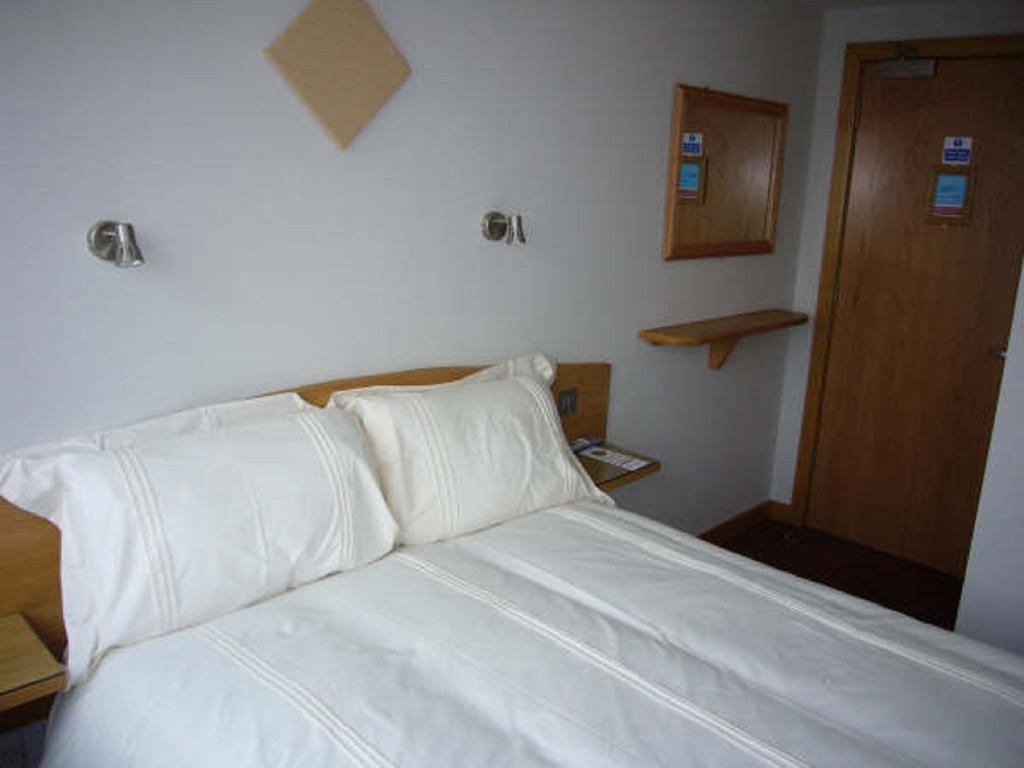 Rosemount Hotel Heathrow Hounslow Kültér fotó
